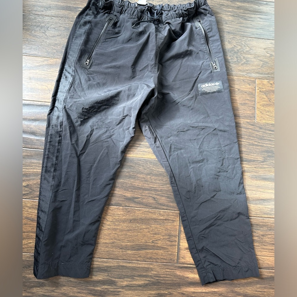 COPY - Adidas men’s L wind pants